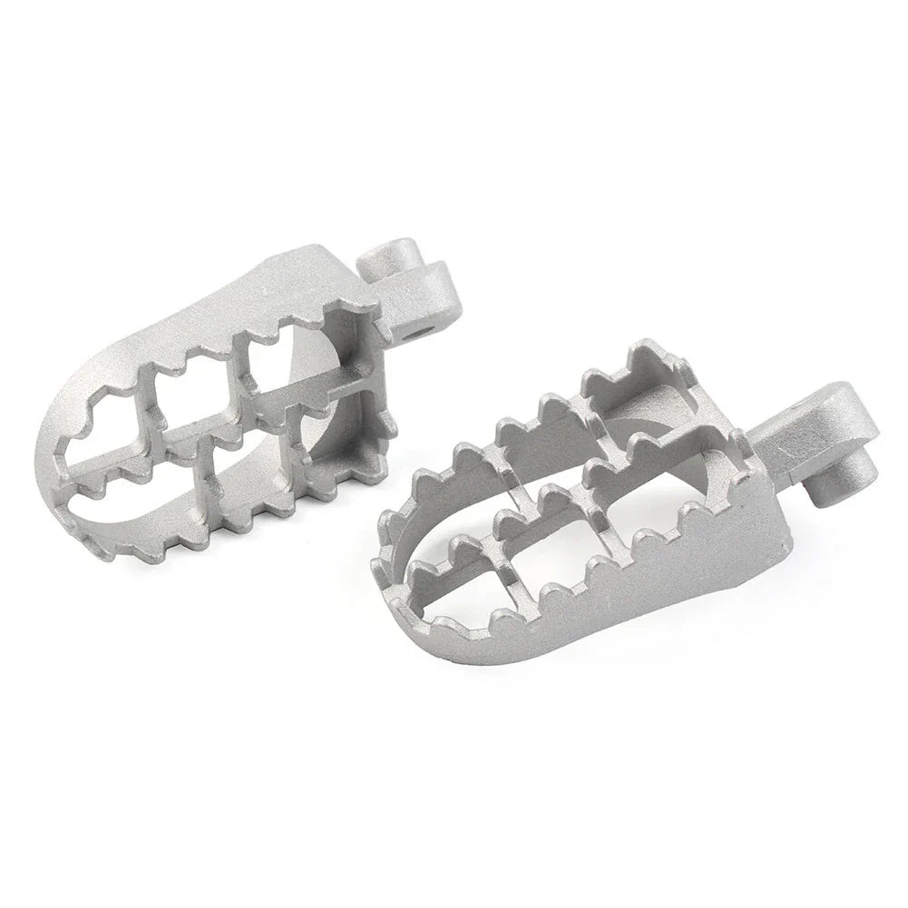 Universal Motorcycle Wide Foot Pegs for Bike Racing Silver