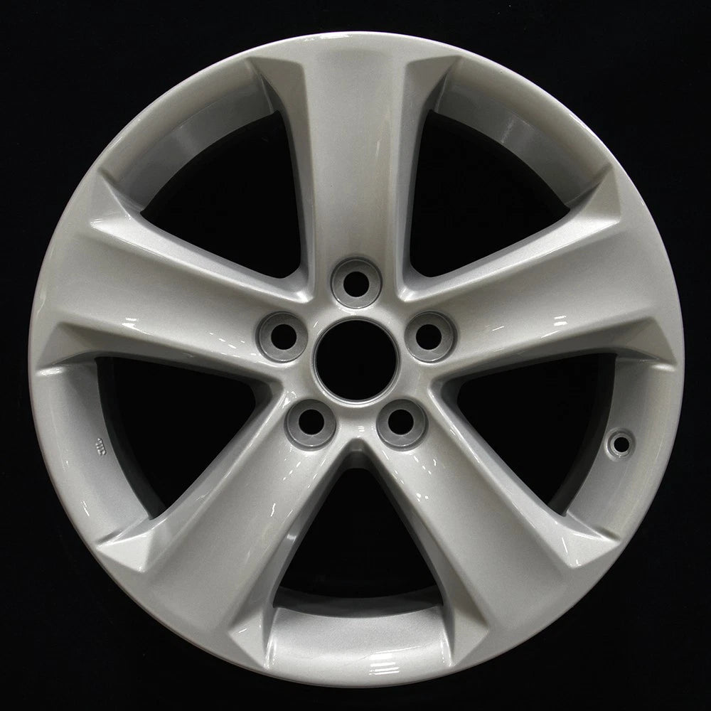 17x7 Factory Wheel Bright Medium Silver Replacement for Toyota RAV4 (2013–2015)
