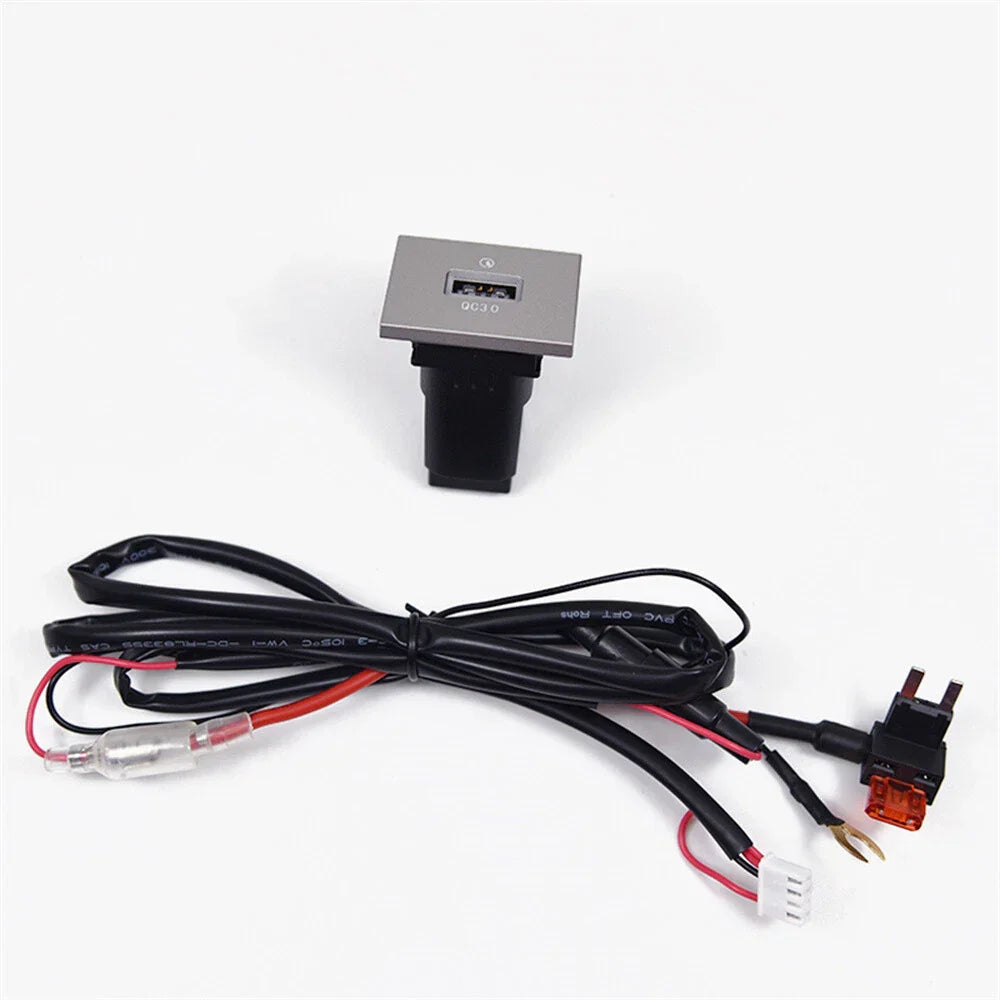 USB-A QC3.0 Fast Charger Socket Panel for Ford Focus (2005-2009)