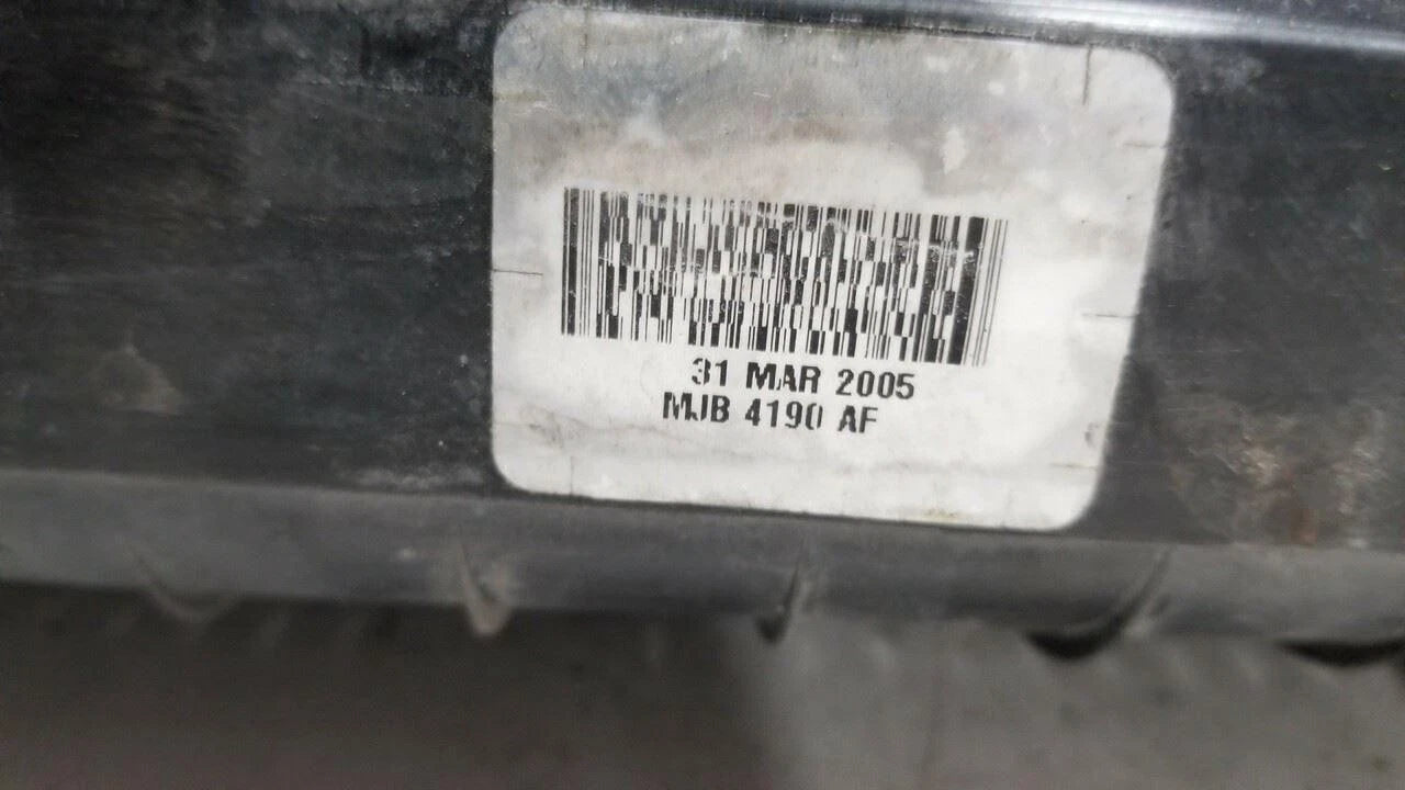 Radiator Assembly MJB4190AF for Jaguar XK8 (1998–2002)
