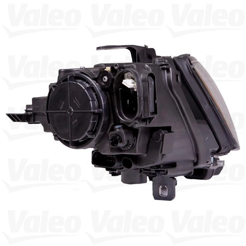 Valeo Front Right Headlight for Audi A3 (2017–2018)