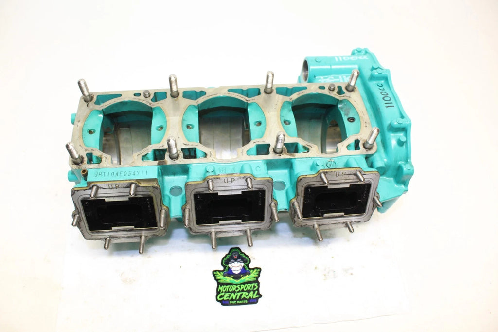 Crank Case Set with Reeds for Kawasaki Jet Ski 1100 ZXI STX SXR SX-R (1996–2003)