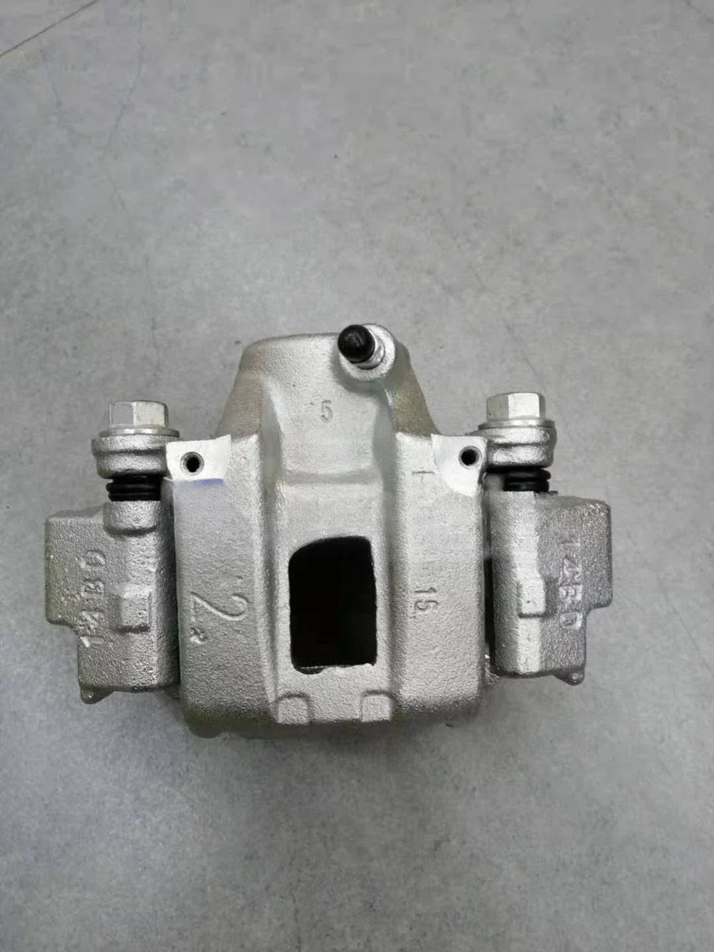 Rear Brake Calipers with Bracket for Toyota 4Runner (2007–2009)