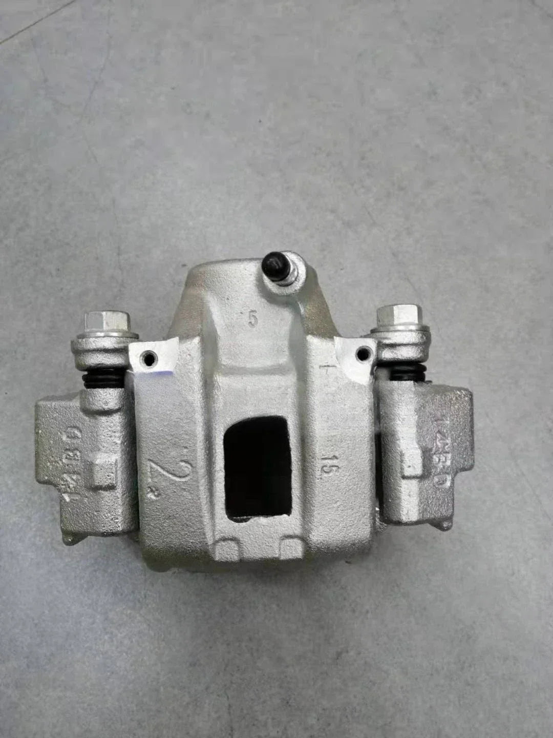 Rear Brake Calipers with Bracket for Toyota 4Runner (2007–2009)