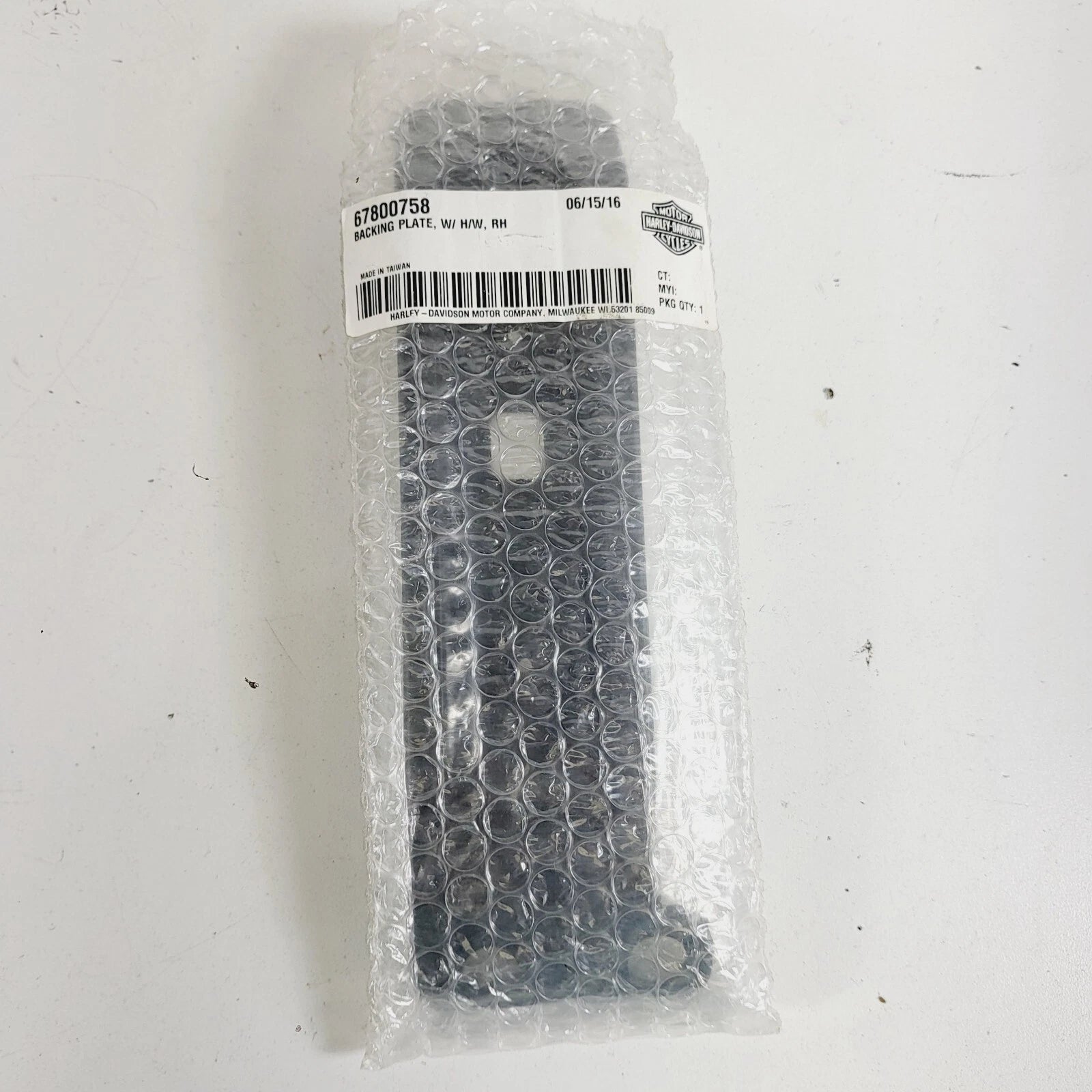 Right Hand Backing Plate for Harley-Davidson (67800758)