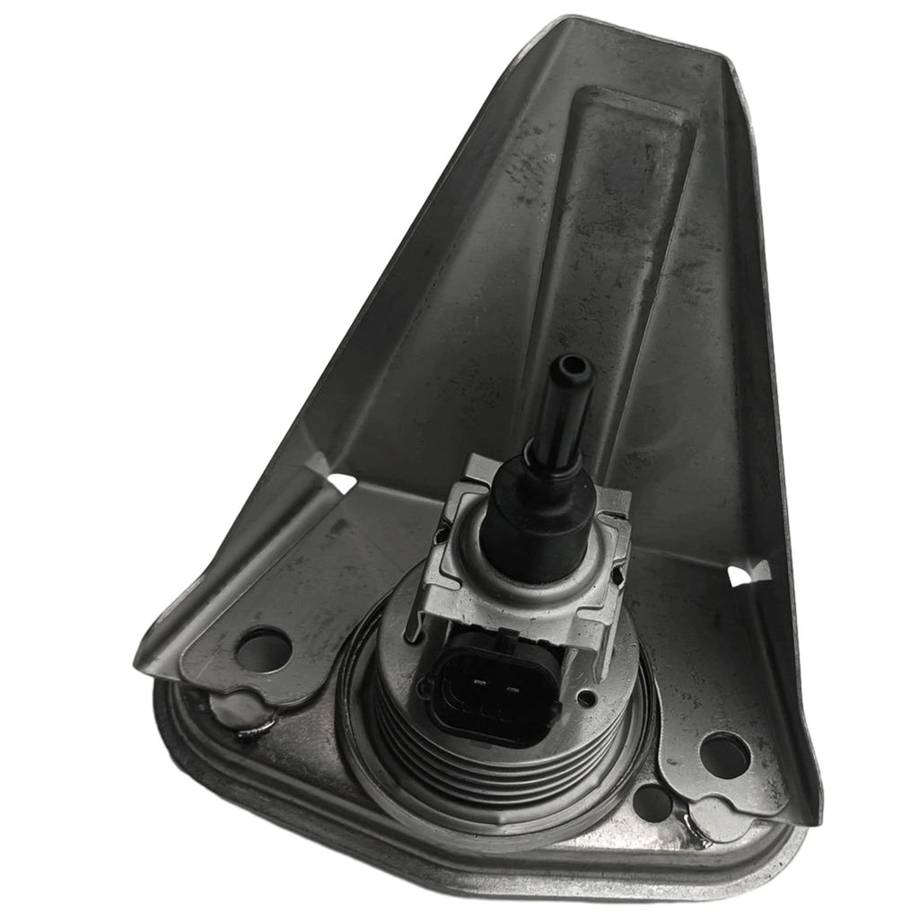 Diesel Exhaust Fluid Injector for Chevy GMC 6.6 Duramax (2010–2016)