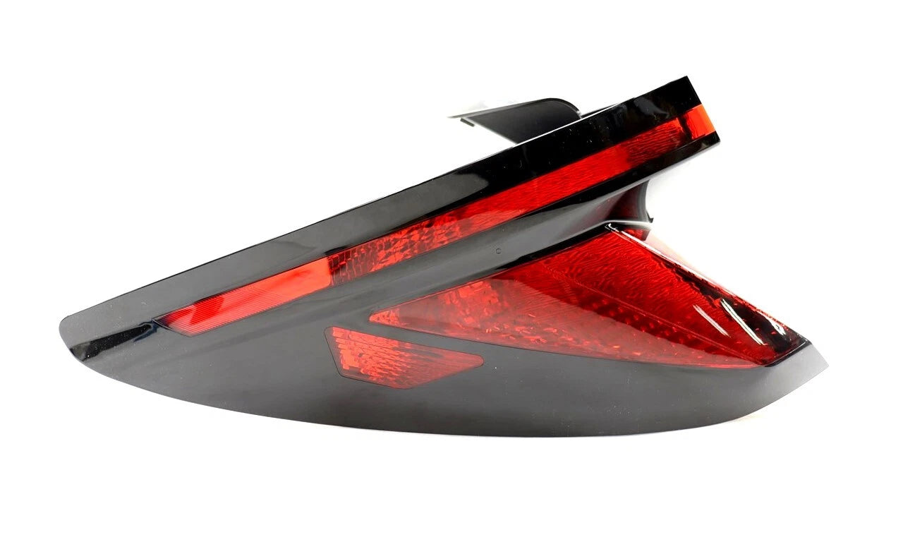 Rear Outer Halogen Tail Light for Hyundai Tucson (2022) 92401-CW