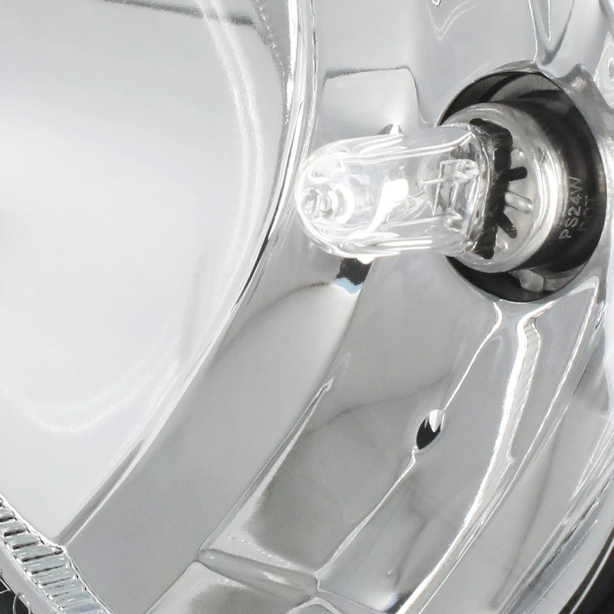 1Pc OE Style Fog Light Lamp for Chevrolet Silverado Colorado Sierra Canyon (2015–2019)