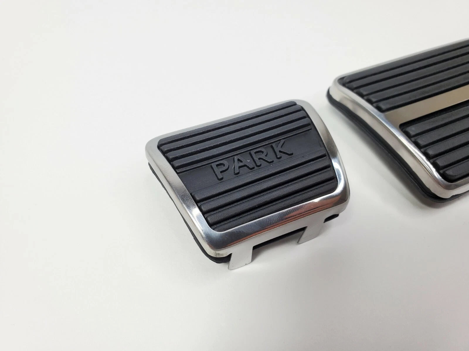 Clutch Gas Pedal Pad Kit with Chrome Trim for 1967–1968 Camaro Firebird