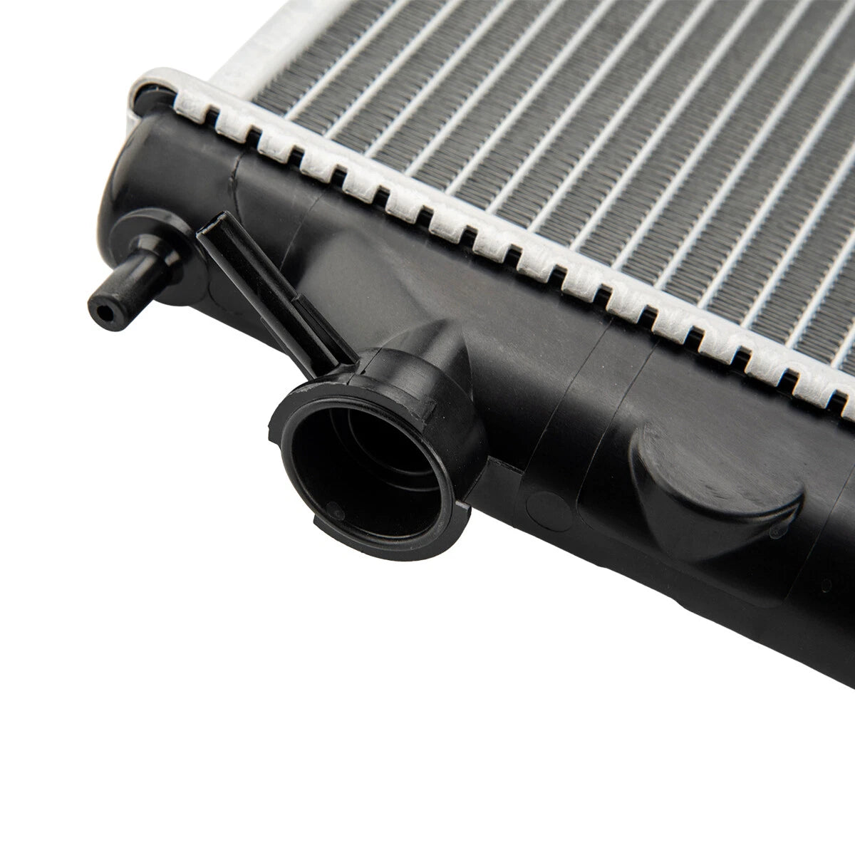 Radiator for Nissan Altima Maxima (2002–2006) 3.5L V6 Aluminum (2004–2006)