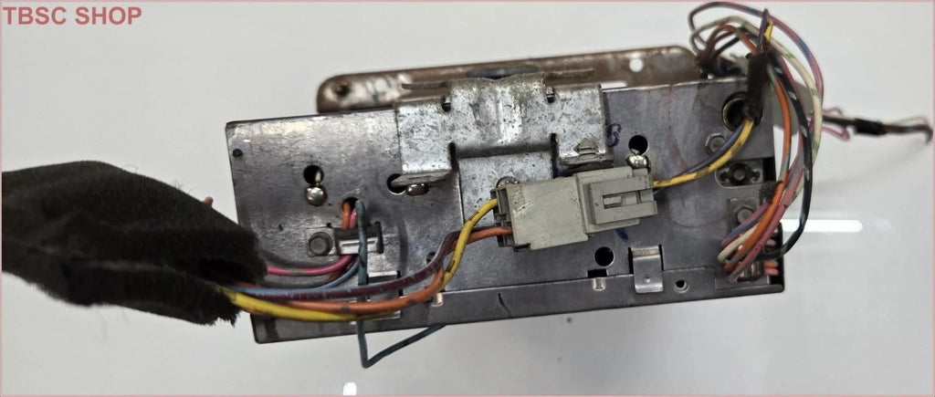 Radio Head Unit Receiver for Ford F150 F250 (1982–1984)