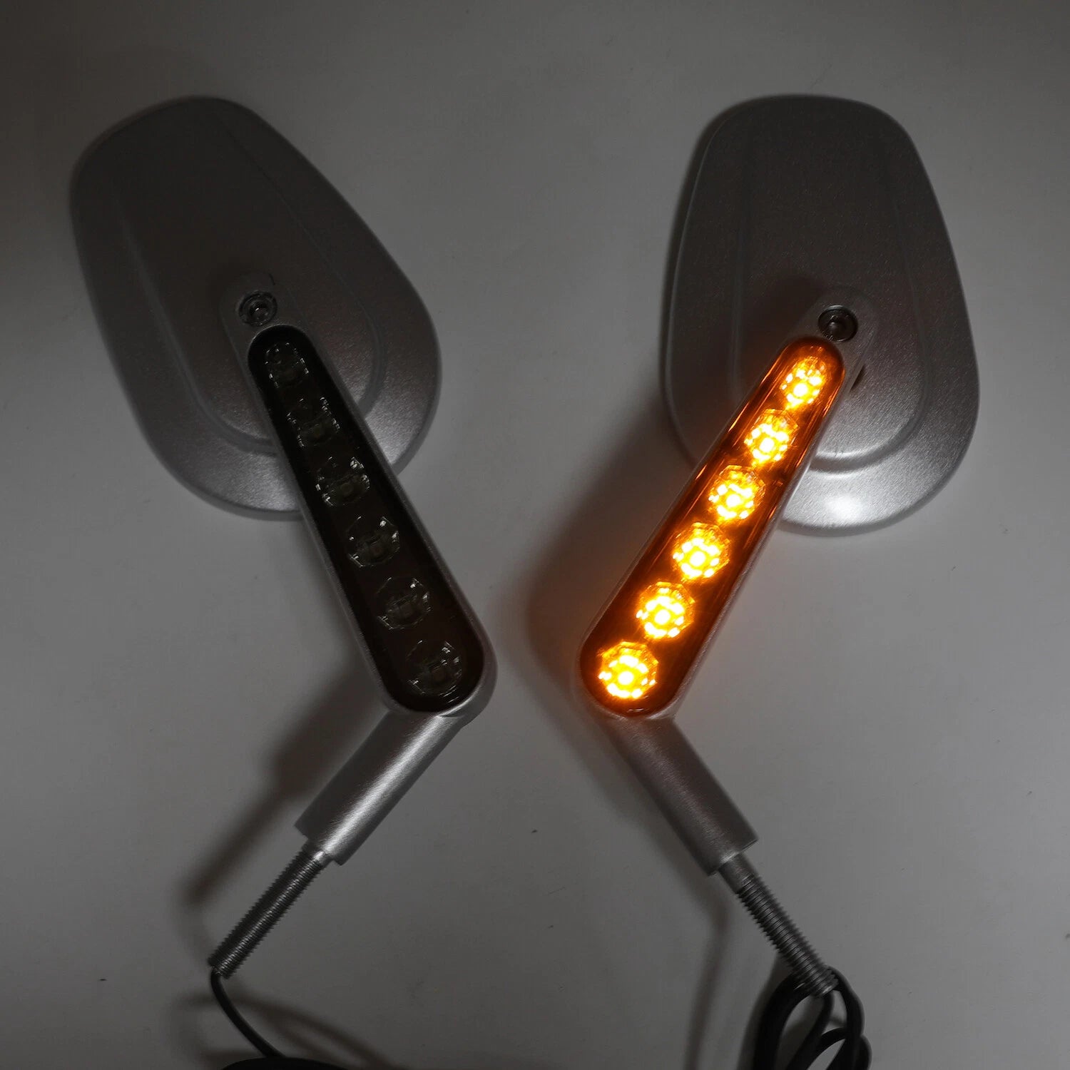 Left Right Mirror w/ LED Stem for Harley Davidson Road King/Road Glide Ultra