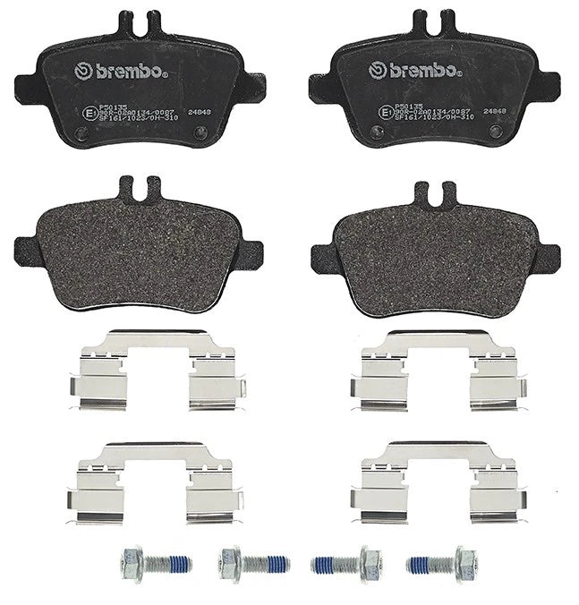 Set of 4 Brembo Rear Low-Met Brake Pads for Mercedes C117 CLA250 (2014–2019)