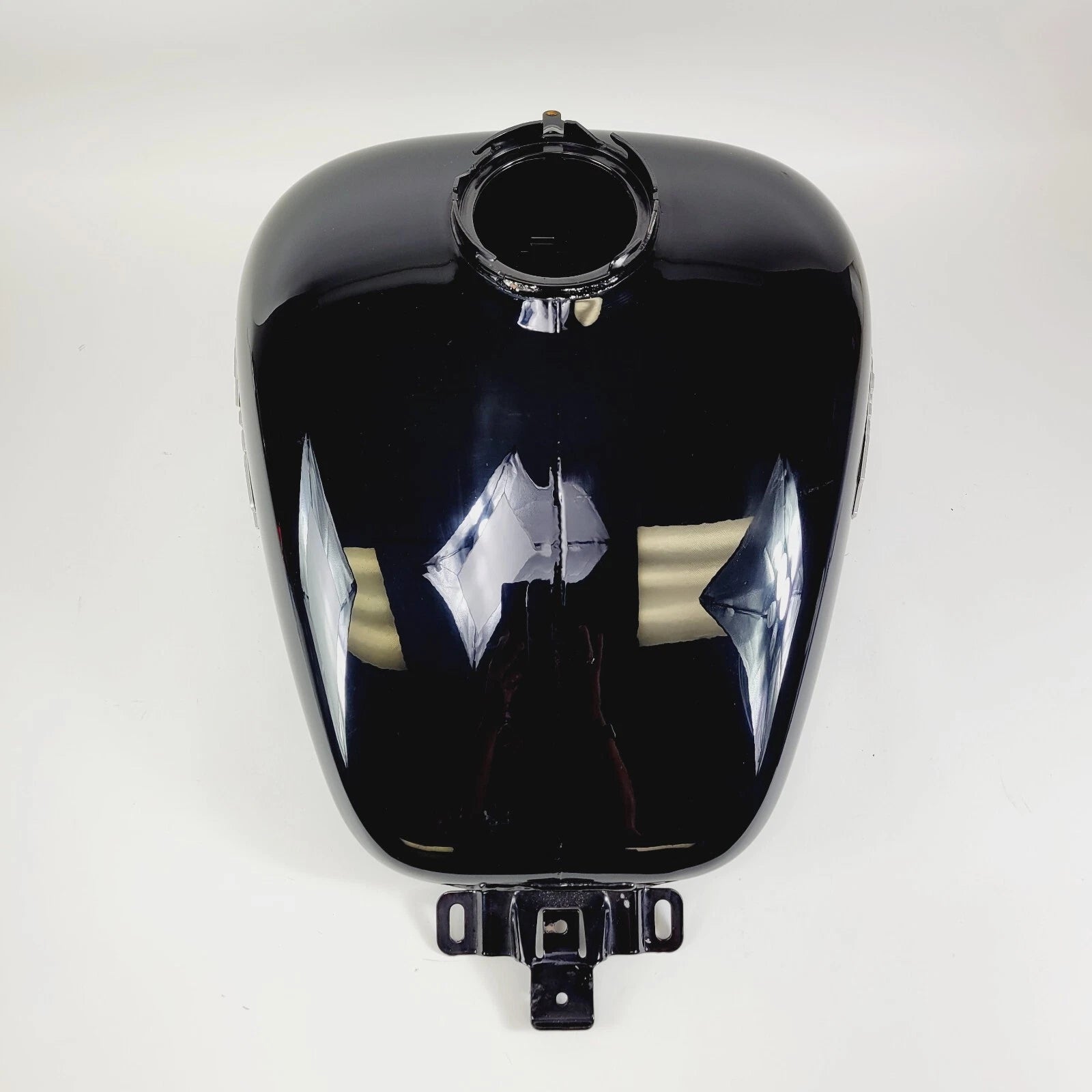6 Gallon Gas Fuel Tank for Harley-Davidson Touring (2008–2023) 61000138DBX