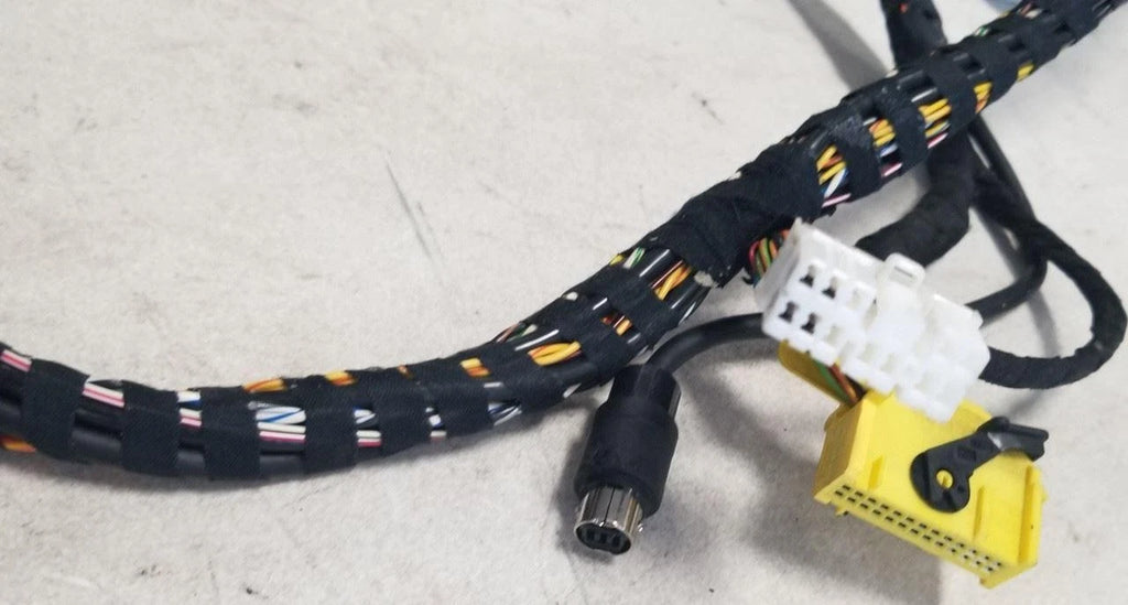 In-Car Entertainment Center Wiring Harness for Jaguar XJ8L XJR Vanden Plas (2001)