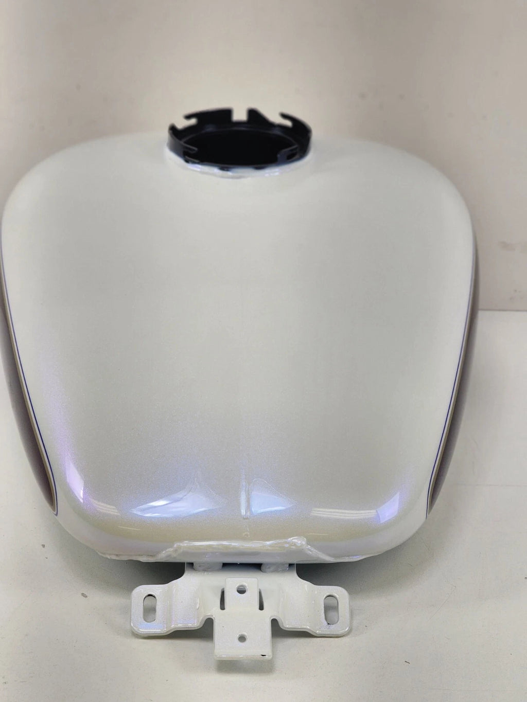 Gas Fuel Tank for Harley Electra Glide (2010) 61356-10DBW White Ice Black Pearl