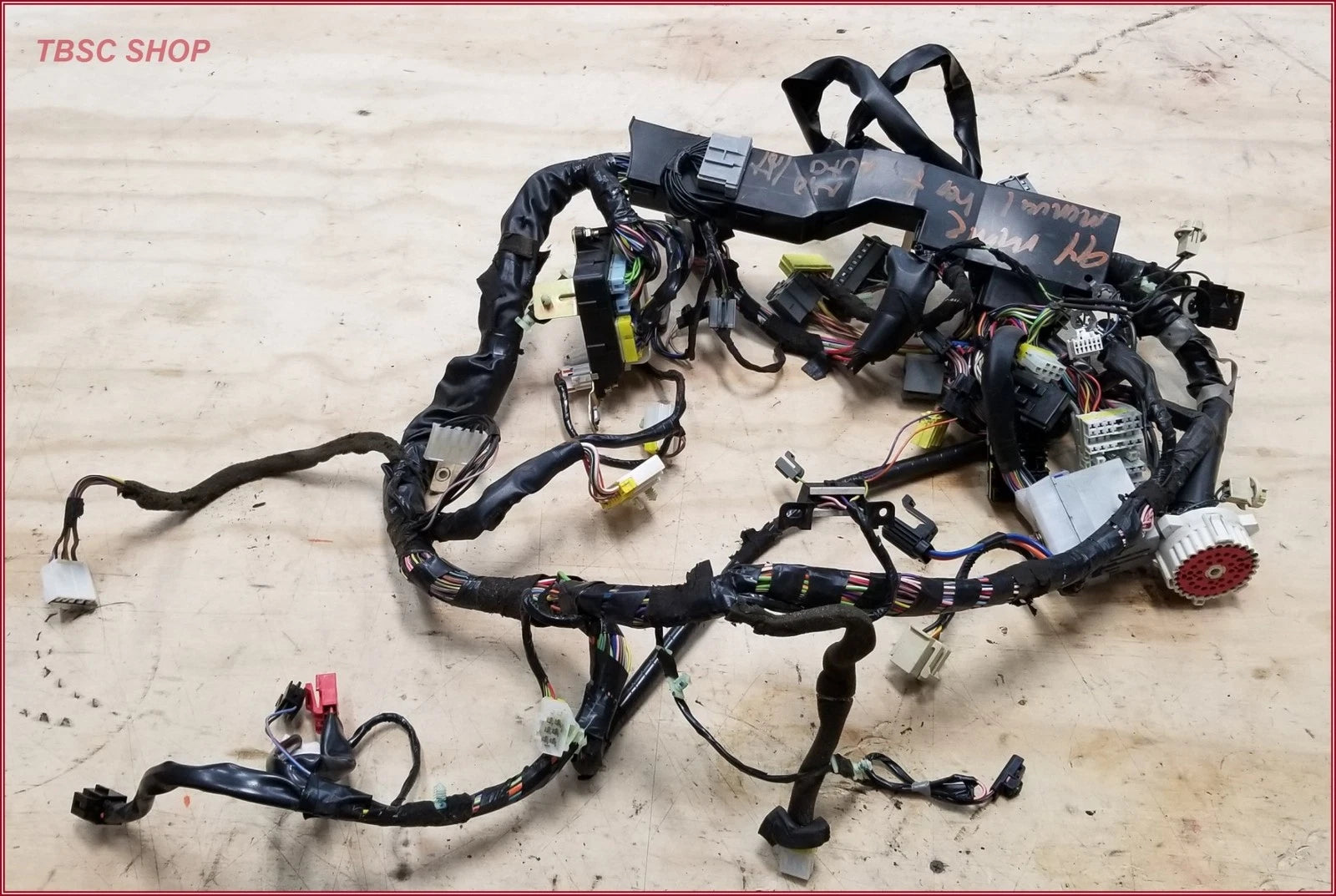 Dash Wire Harness for Ford Thunderbird (1994–1995)