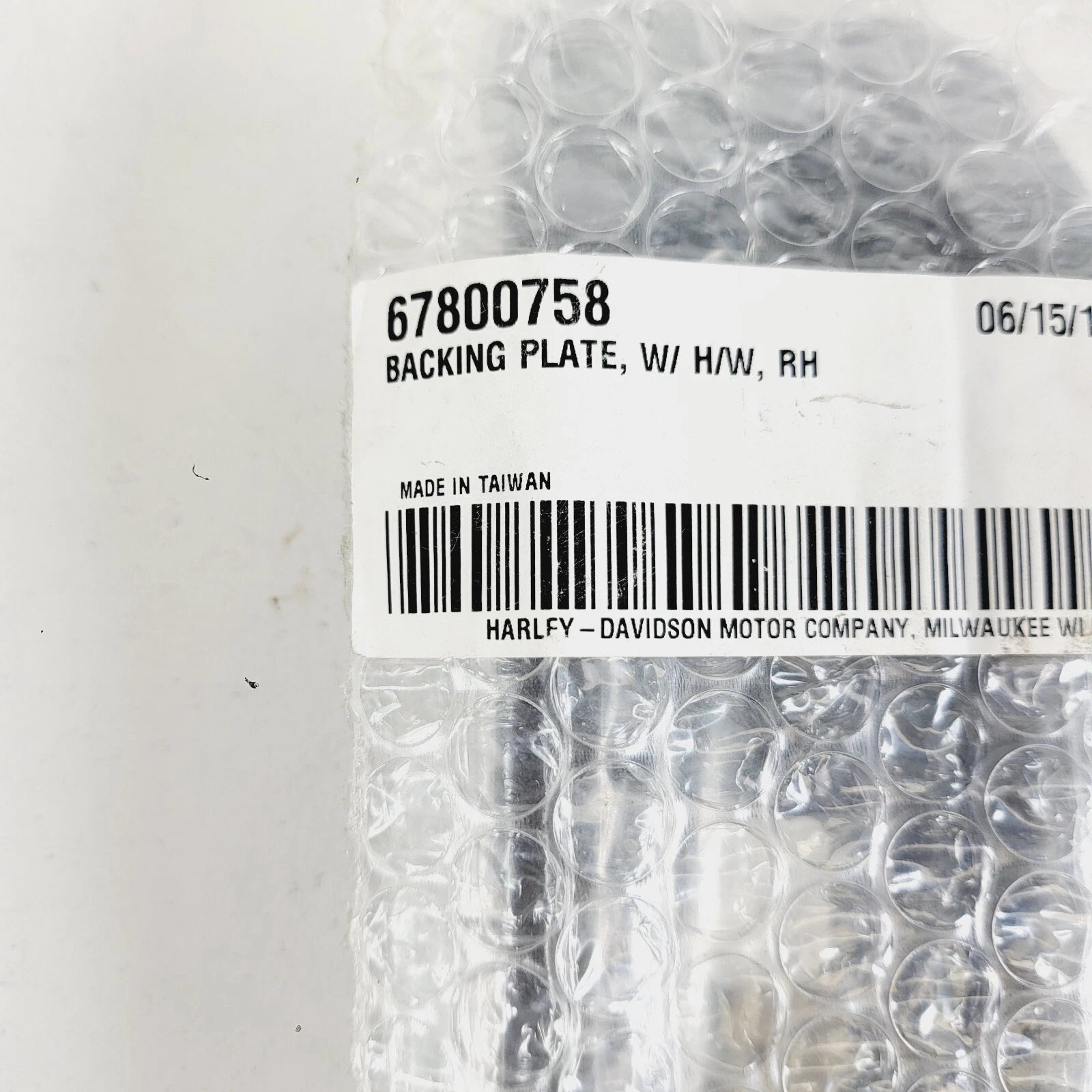 Right Hand Backing Plate for Harley-Davidson (67800758)