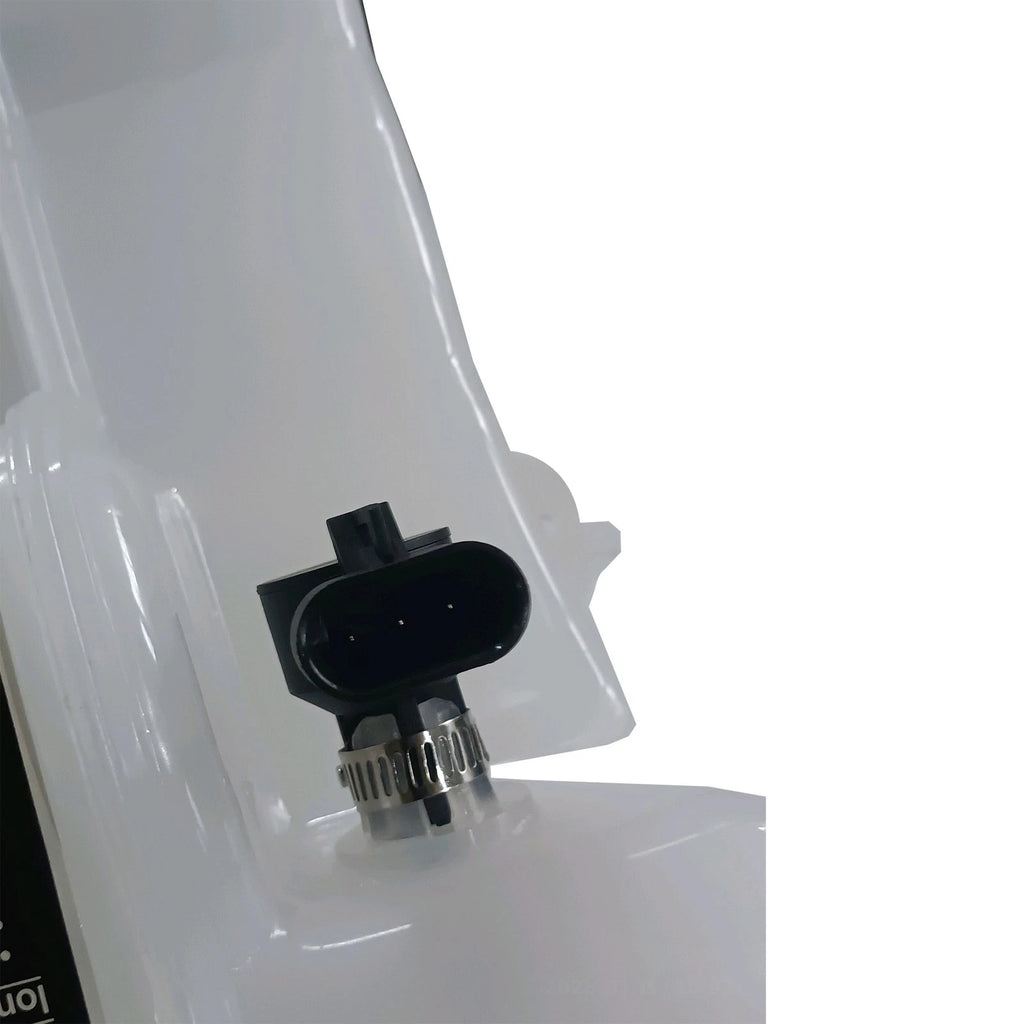 Engine Coolant Reservoir with Cap for Kenworth T680 T880 (2017–2021)