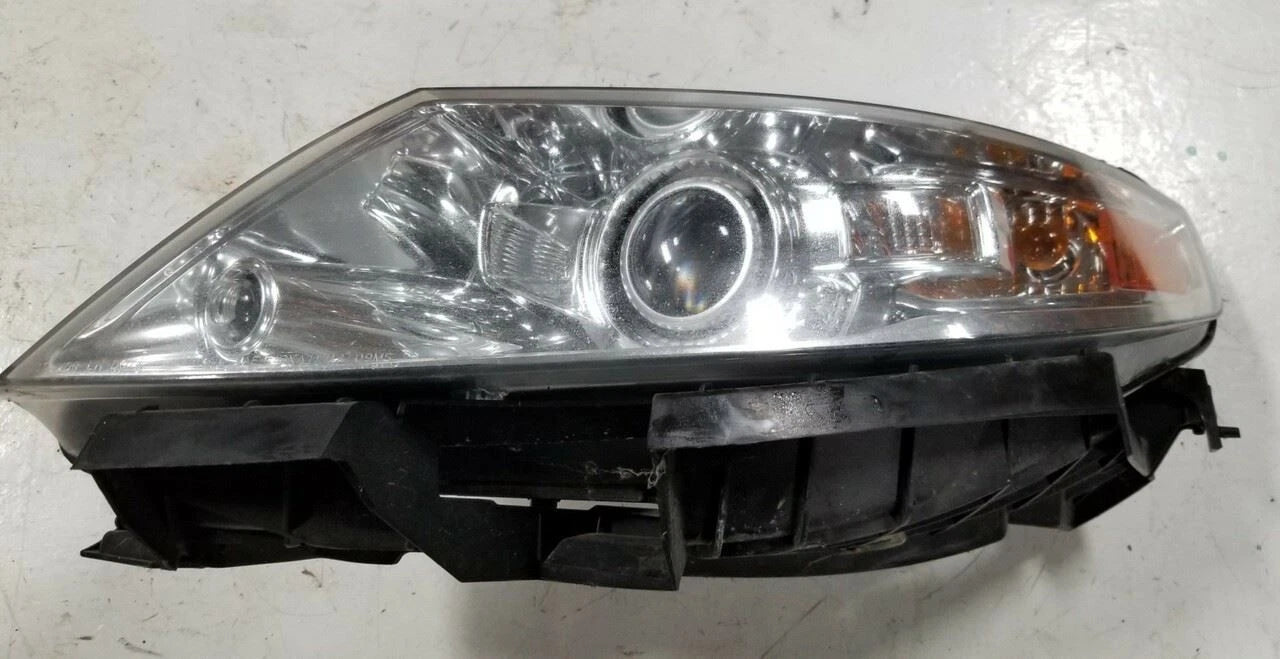 Xenon HID Headlight LH Driver Side for Lincoln MKS (2009–2012) 8A53-13005