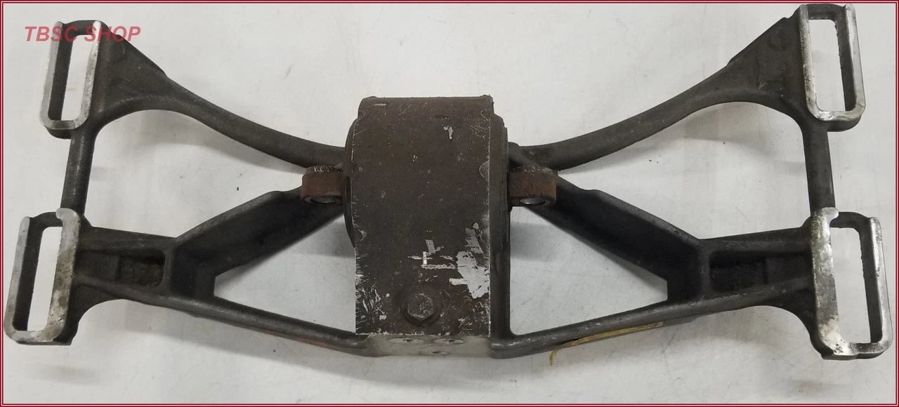 Transmission Crossmember Mount Bracket for Jaguar XJ8 (2004–2007) 2R83-5060-AG