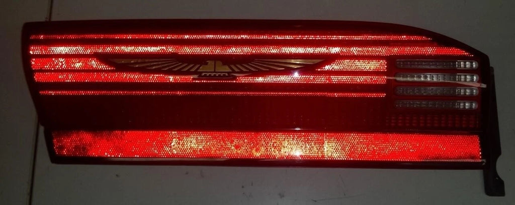 Trunk Reflector LH for Ford Thunderbird (1992–1997) - LED, Gold Emblem