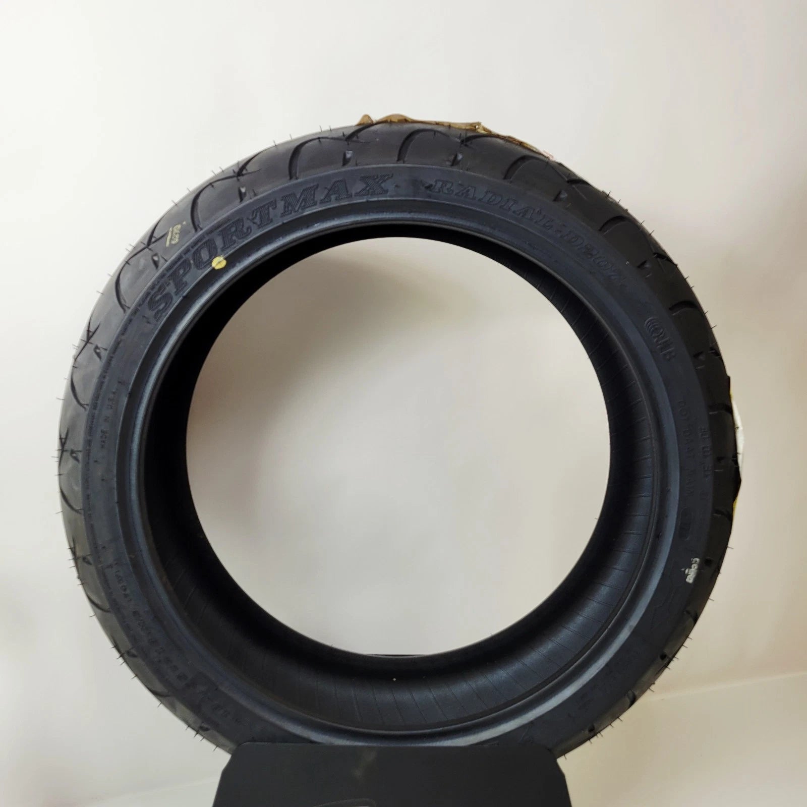 Dunlop D207 180/55-18 Rear Tire for Harley-Davidson (OEM 43173-01)