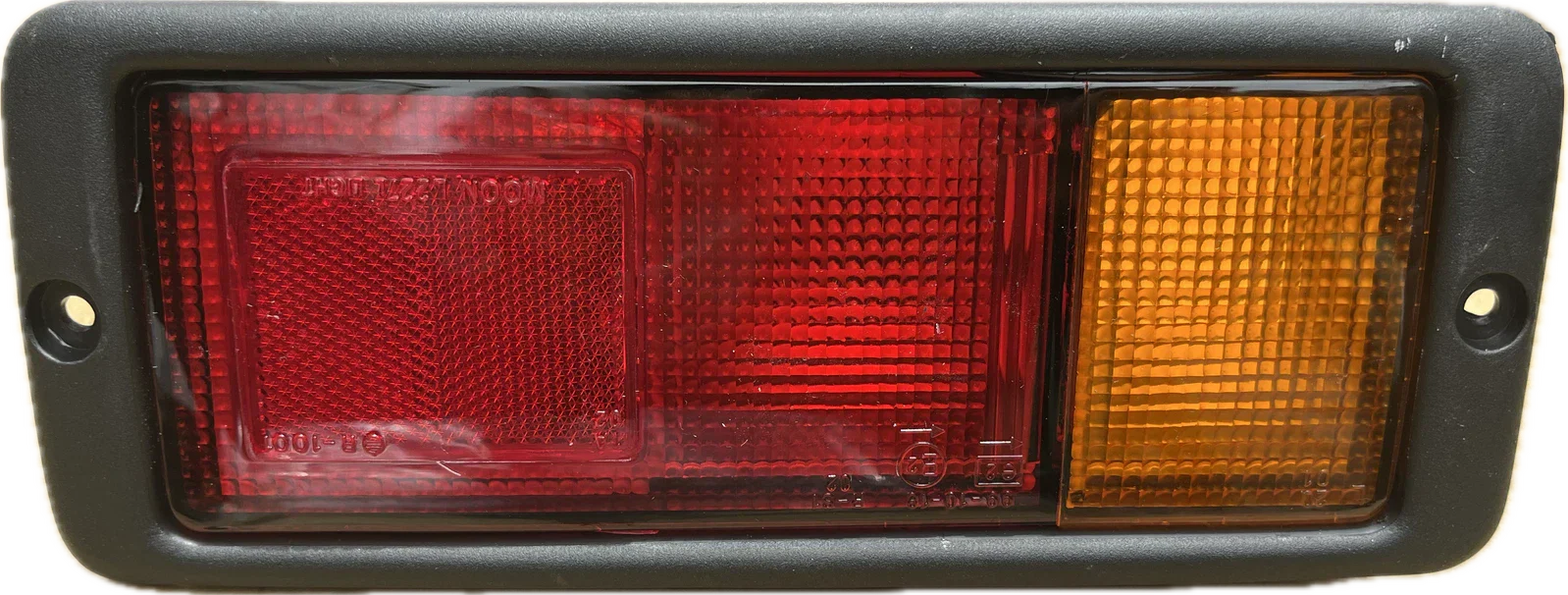 Rear Bumpe Bar Tail Light Left for Mitsubishi Pajero NH/NJ/NK/NL (1992–2006)