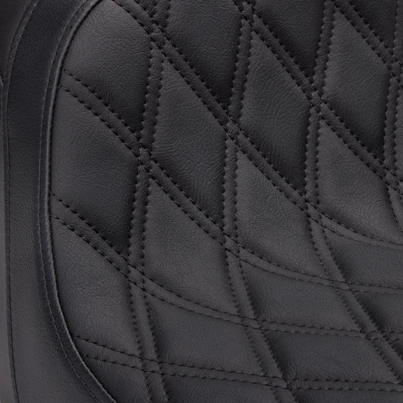 Predator 2-Up Seat for Harley Davidson (2014–2023) - Vinyl - Double Diamond