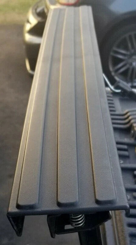Tailgate Molding Center Trim Step Pad for Ford F-150 (2009–2014)