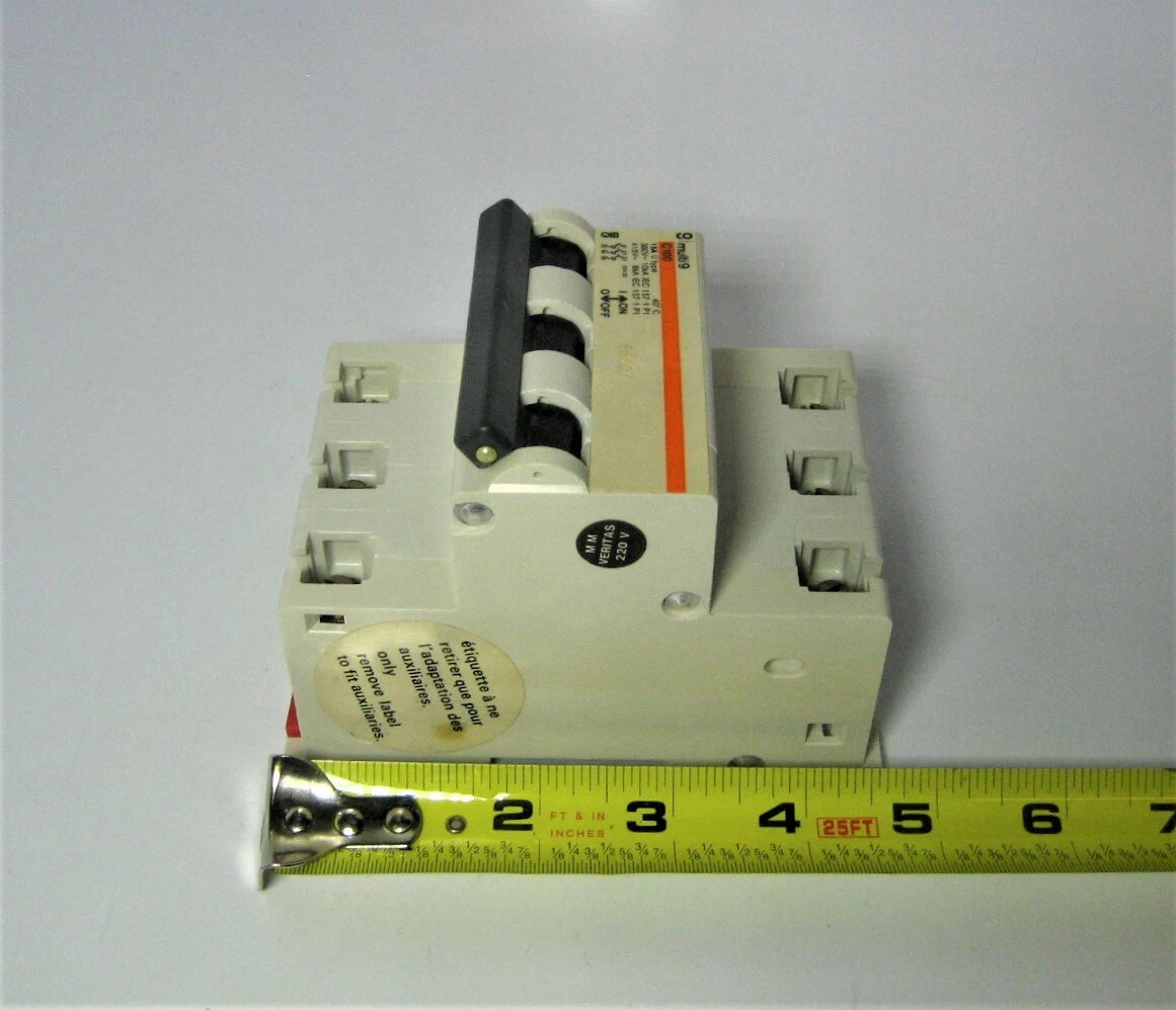 Merlin Gerin 20430 Multi 9 C100 3-Pole 415VAC 15Amp Circuit Breaker