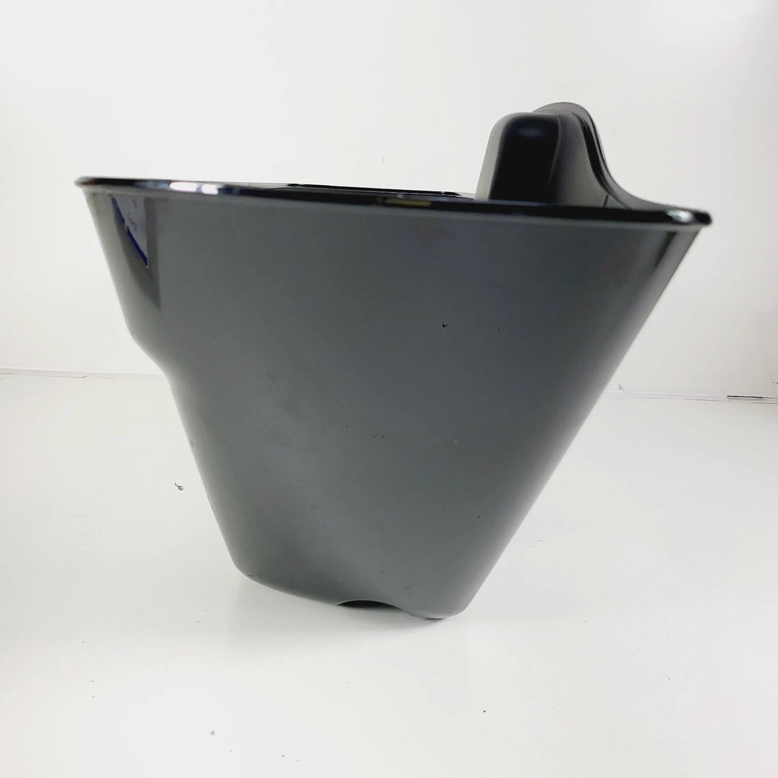 Right Saddlebag Bottom for Harley-Davidson Touring (2014–2023) Vivid Black OEM