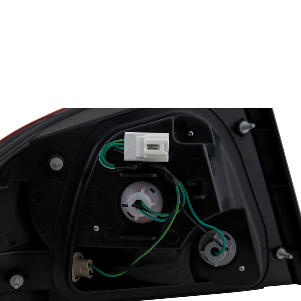Tail Light for Nissan Sentra (2004–2006) RH Base/S Models