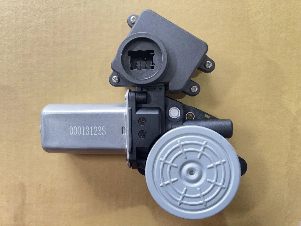 FL Window Lift Motor 10 Pin for Toyota Hilux, Corolla, Camry (2007–2015)