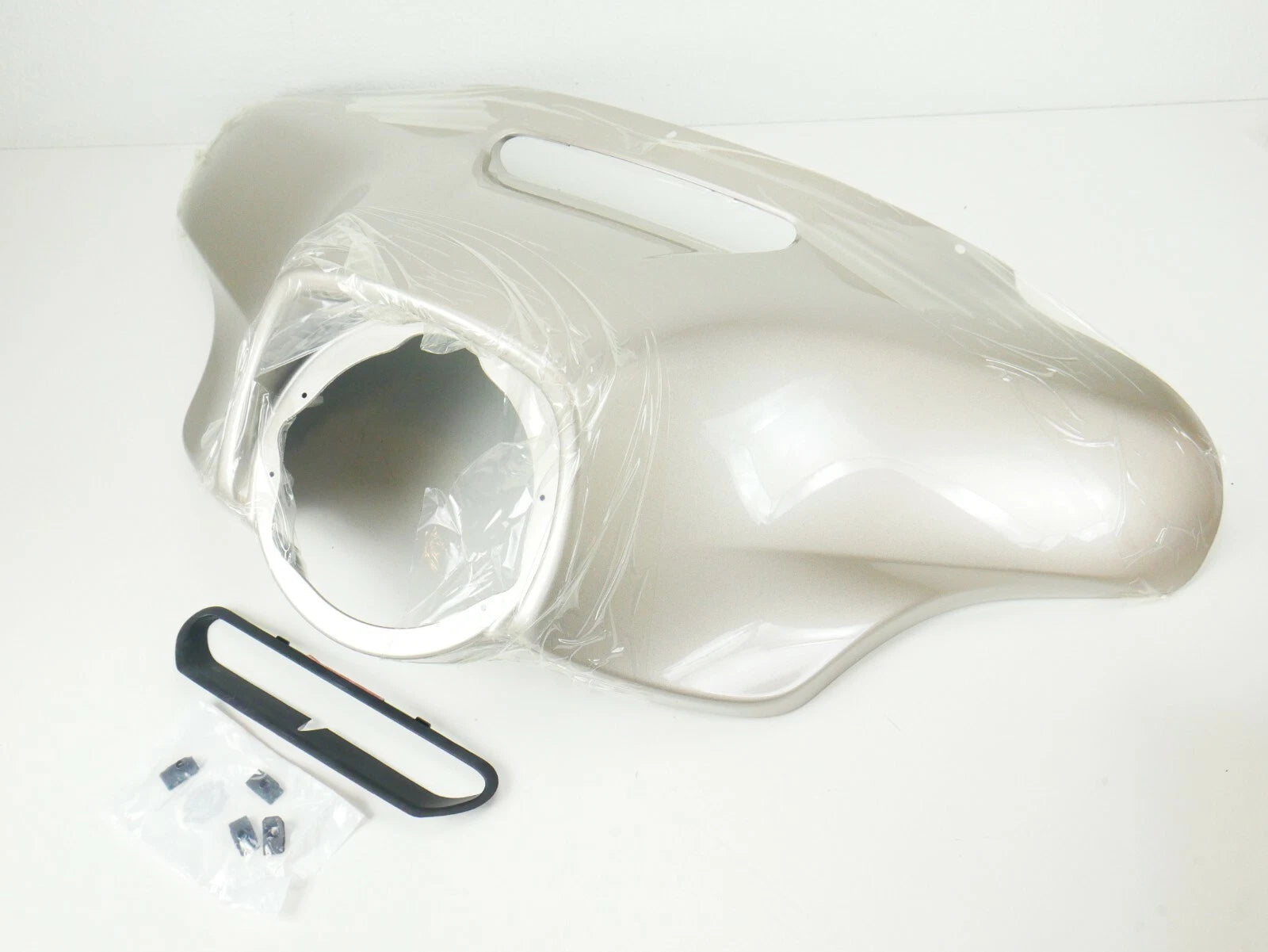 Outer Bat Wing Fairing for Harley Davidson Touring (2014–2023) 57000016