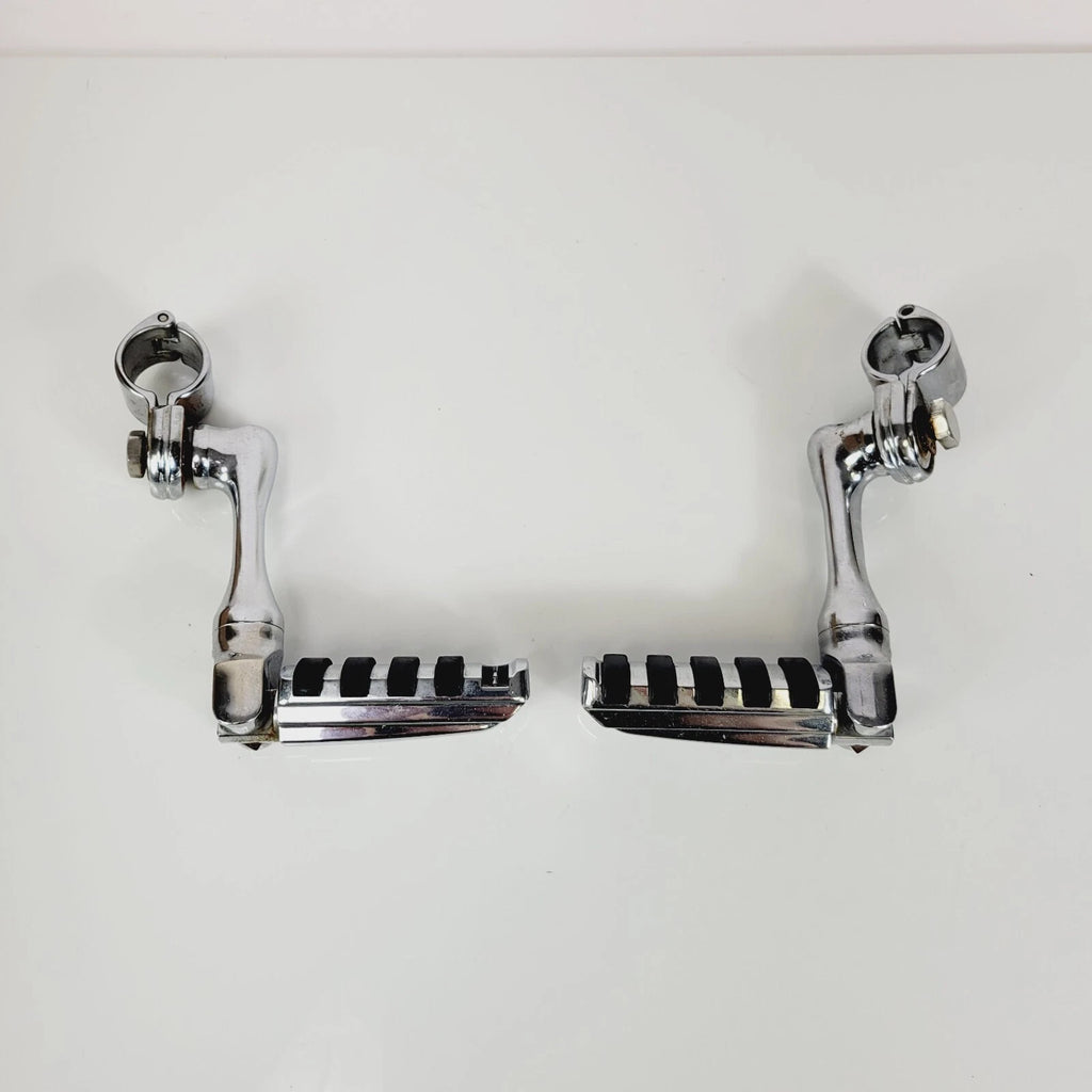 Chrome Highway Footpeg Set for Harley FLHTCU SE4 CVO Electra Glide (2009)