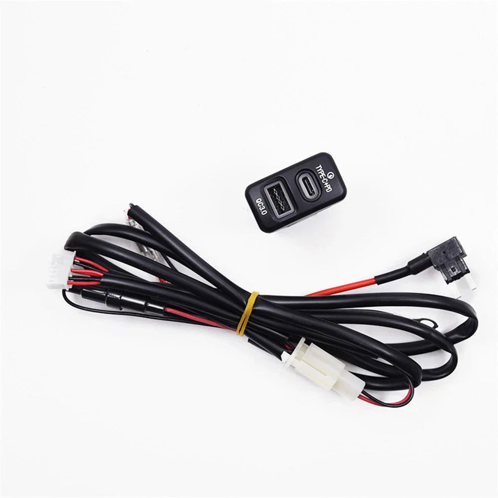 18W Type-C + QC3.0 Fast Car Charger for Toyota Highlander, FJ Cruiser, RAV4