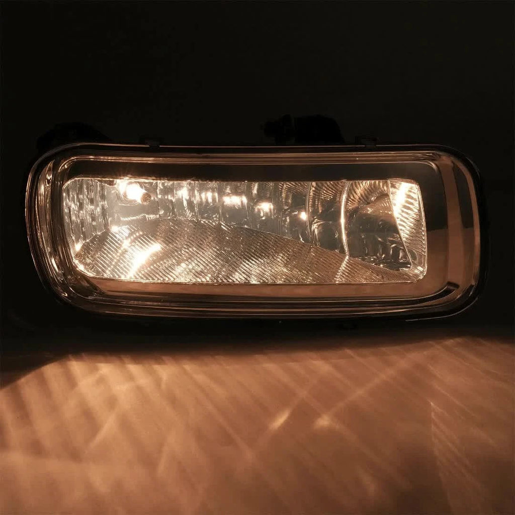 Right Side Fog Light with Bulb for Ford F-150 (2004-2006)