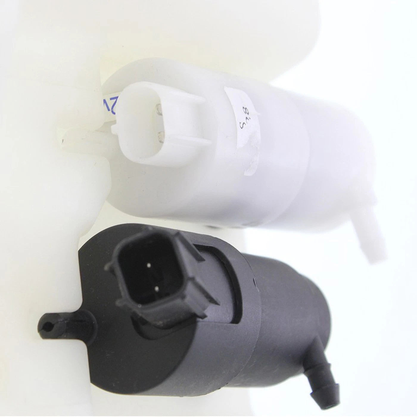 Washer Reservoir for Jeep Grand Cherokee (1999–2001) with Pump