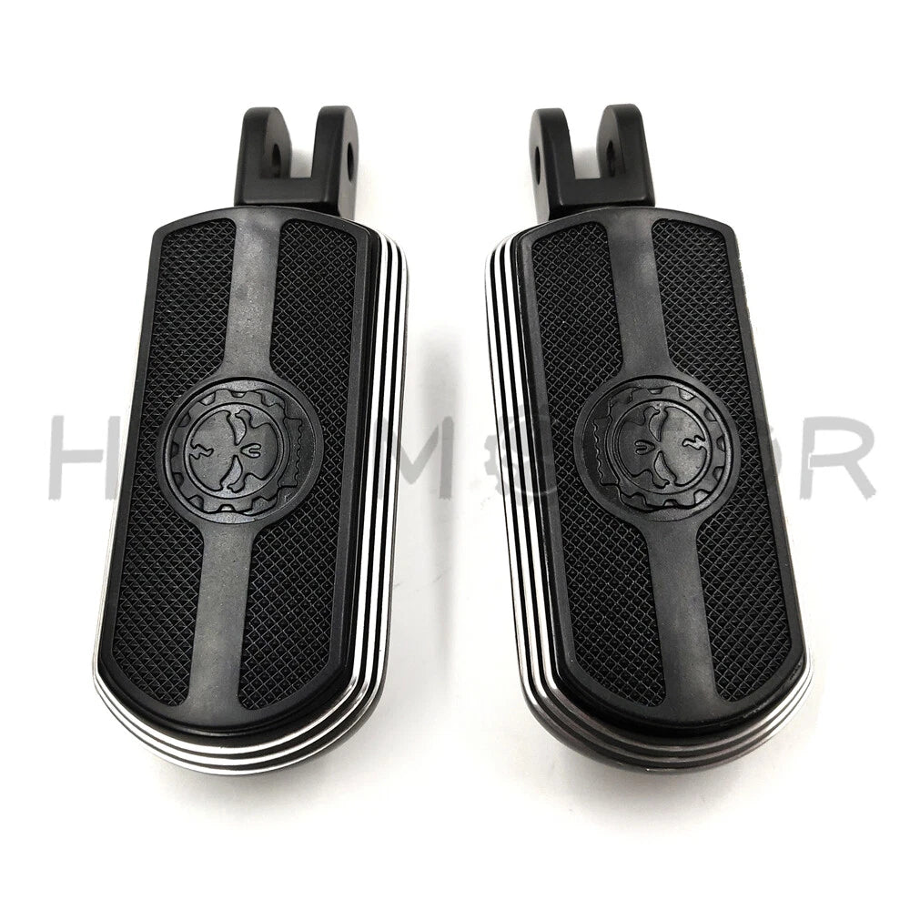 Black Skull Rubber Footpeg for Harley FXBB FXBR FXBRS FXLR (2018–2023)