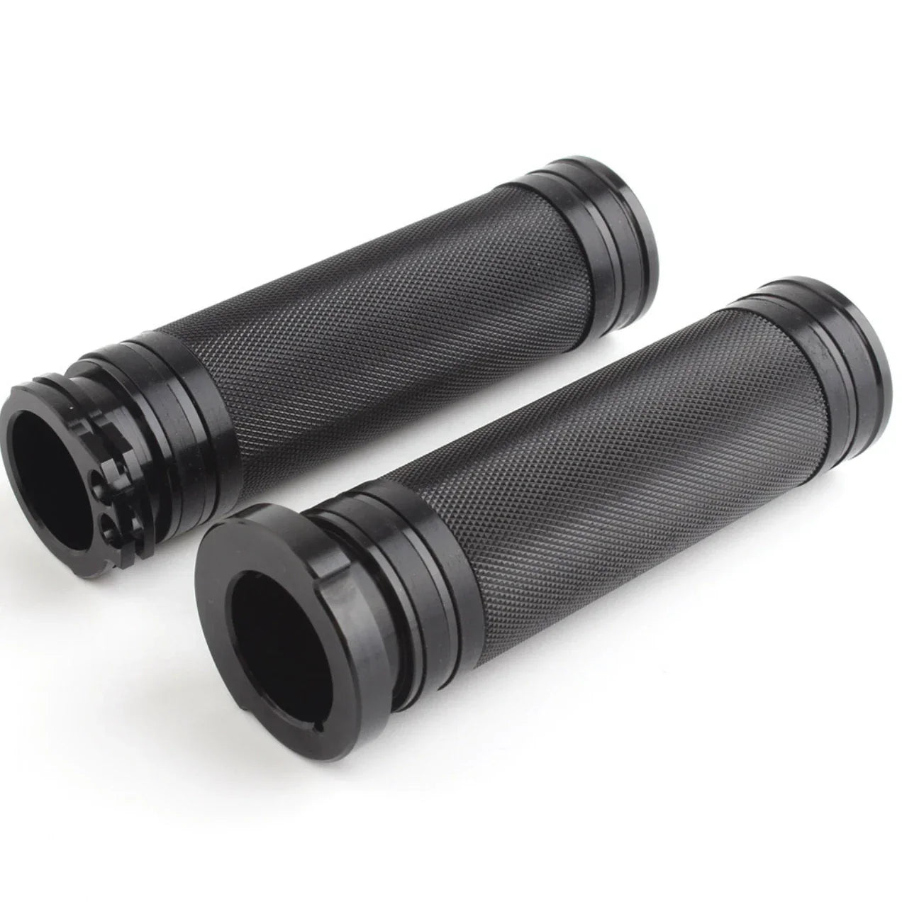 CNC Handlebar Grips for Harley Sportster Dyna Softail Touring (2004-2023)