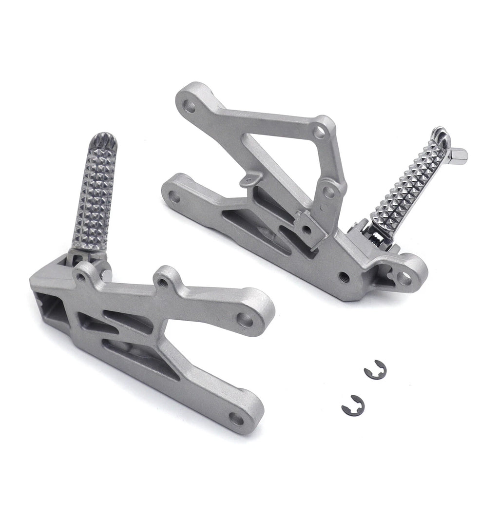 Silver Front Driver Foot Peg Rest Bracket for Yamaha YZF R1 (2015–2018)
