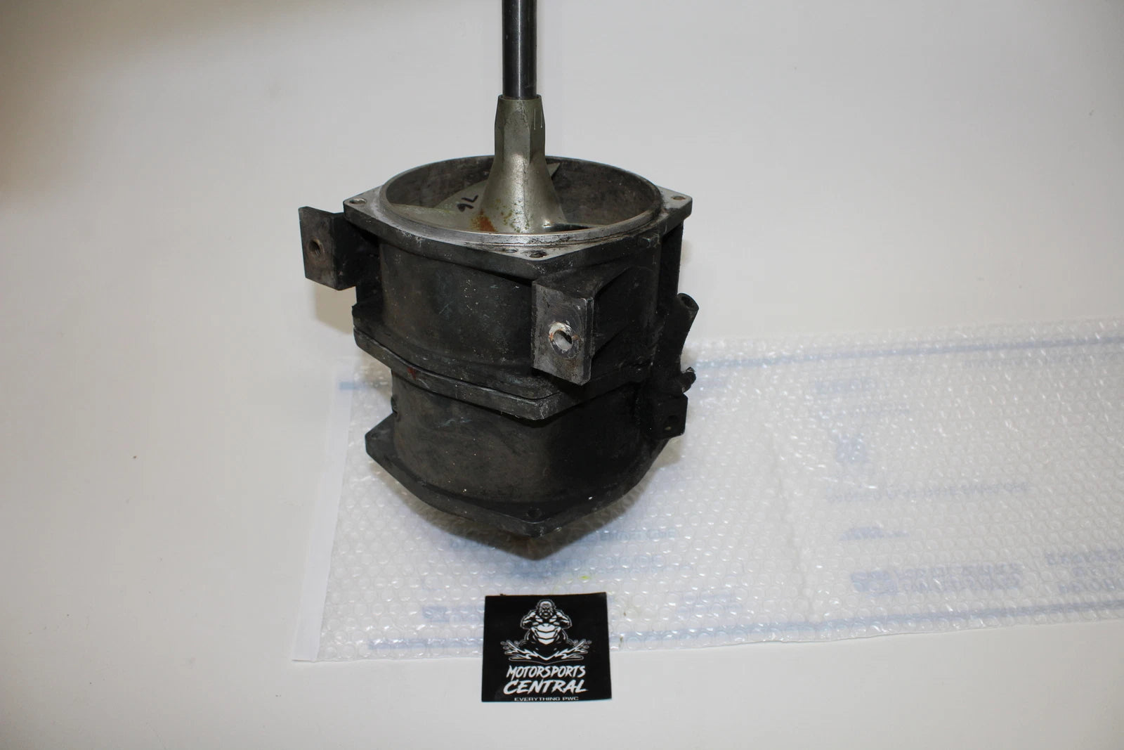 Complete Jet Pump Impeller Shaft for Yamaha Waverunner 700 760 (1995–1996)