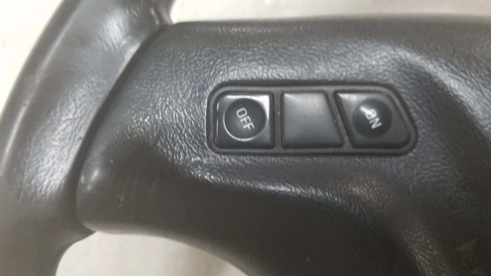 Steering Wheel for Ford Ranger (1993–1994) Black Rubber with Horn Pad