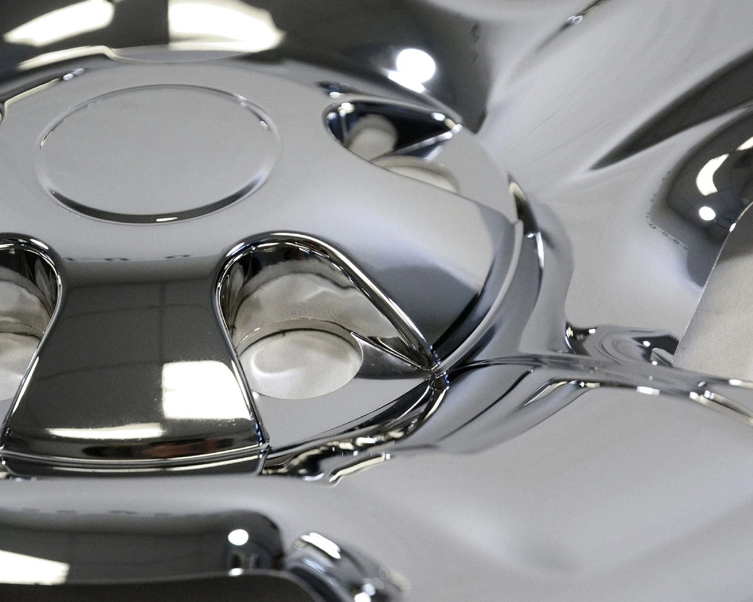 Wheel Skins Hub Cap Covers Chrome 16 Inch 5 Lug for 2002–2007 Jeep Liberty