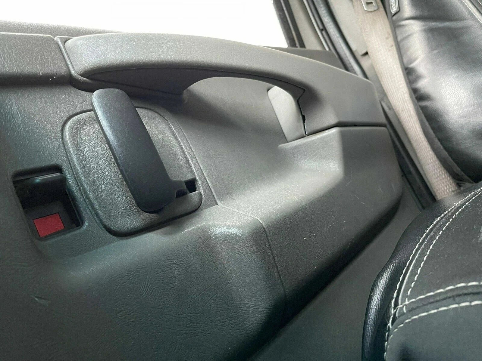 Passenger Inner Door Pull Handle Armrest for Chevy Express GMC Savana (2003–2019)