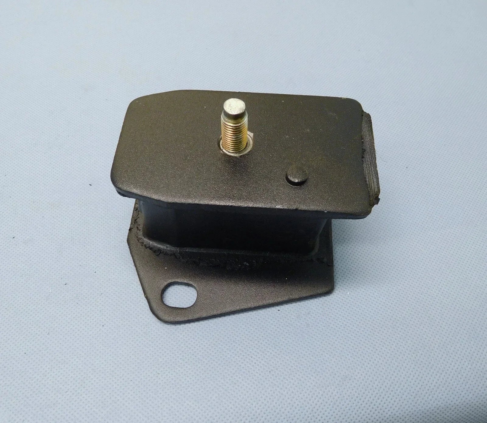 Front Engine Mount for Mitsubishi Triton 2.6 Petrol (1986-1996)