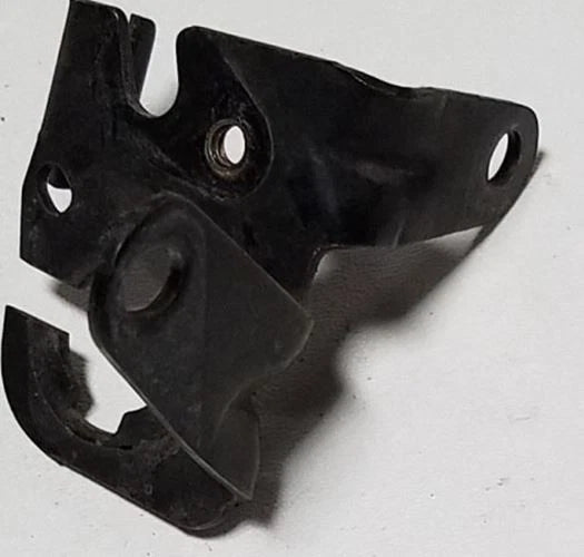 Throttle TV Cable Bracket for Ford Thunderbird Cougar (1989–1990) 3.8L