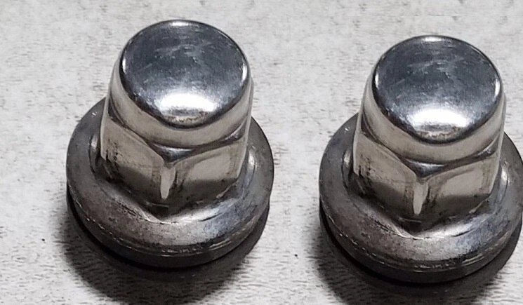 Chrome Lug Nut Set of 2 for Jaguar X-Type (2002–2005)