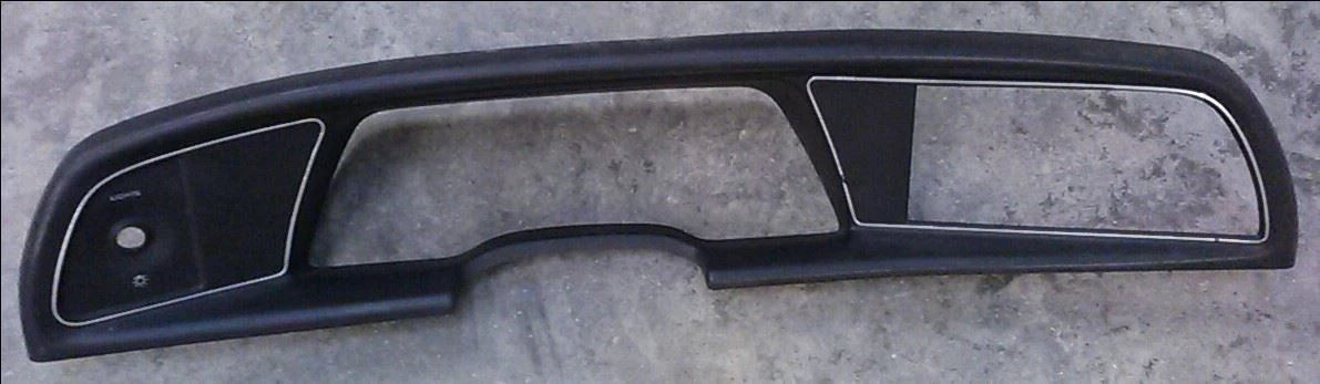 Instrument Cluster Finishing Bezel for Ford Thunderbird (1989–1993) Chrome